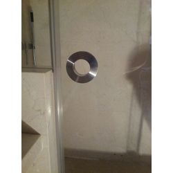 Detalle cierre puerta con fijo en murete