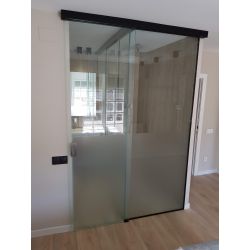 Tirador para puerta corredera